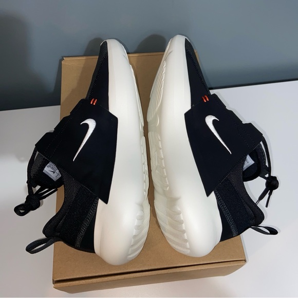 Nike E-Series AD Casual Shoes - Picture 8 of 10